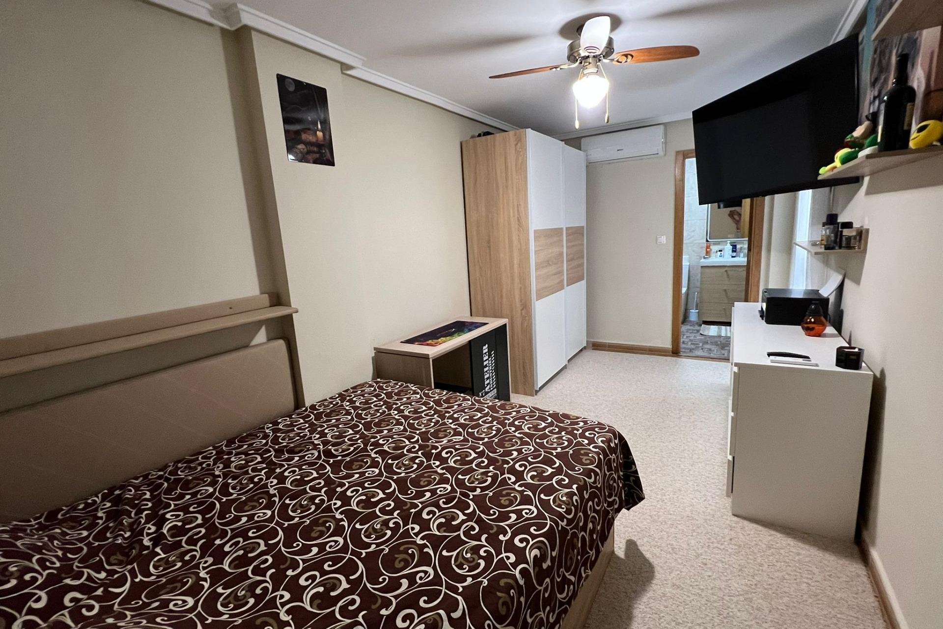 Revente - Appartement -
Torrevieja - Centro