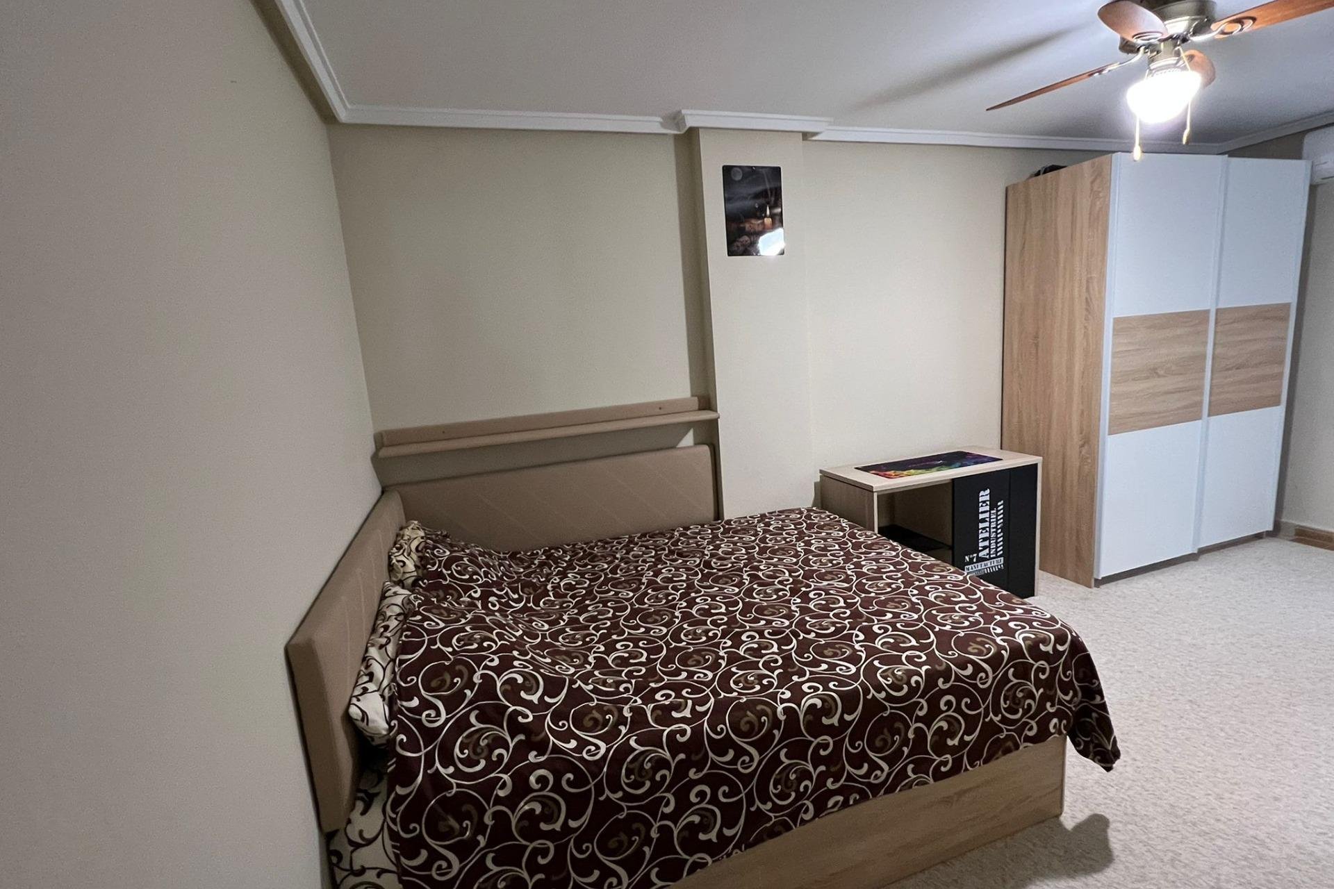 Revente - Appartement -
Torrevieja - Centro