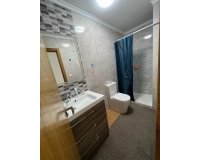 Revente - Appartement -
Torrevieja - Centro