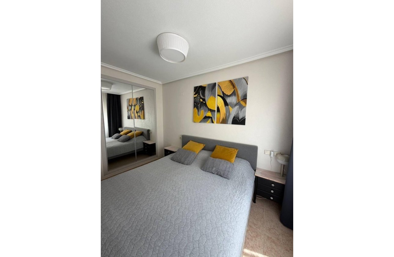 Revente - Appartement -
Torrevieja - Centro