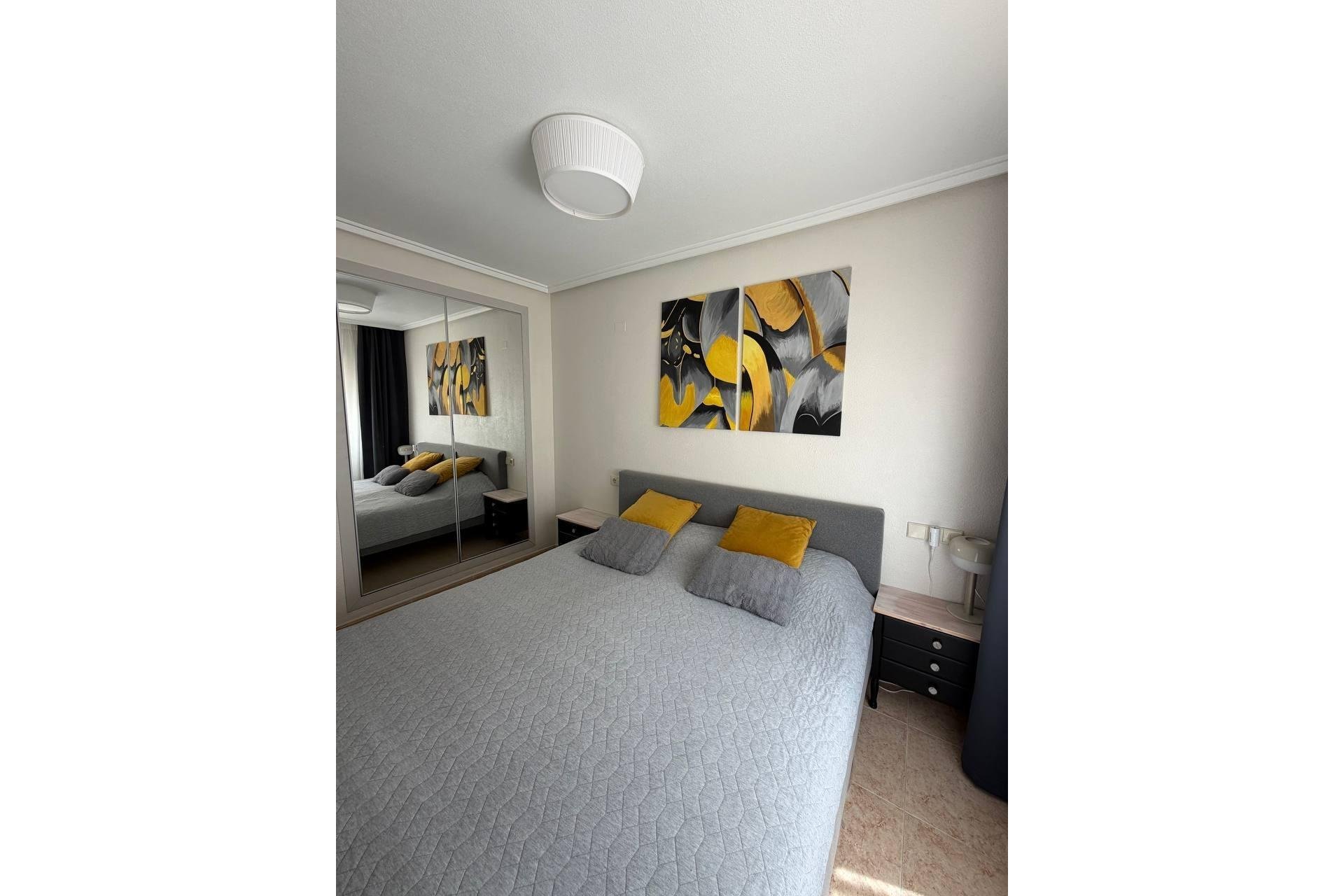 Revente - Appartement -
Torrevieja - Centro