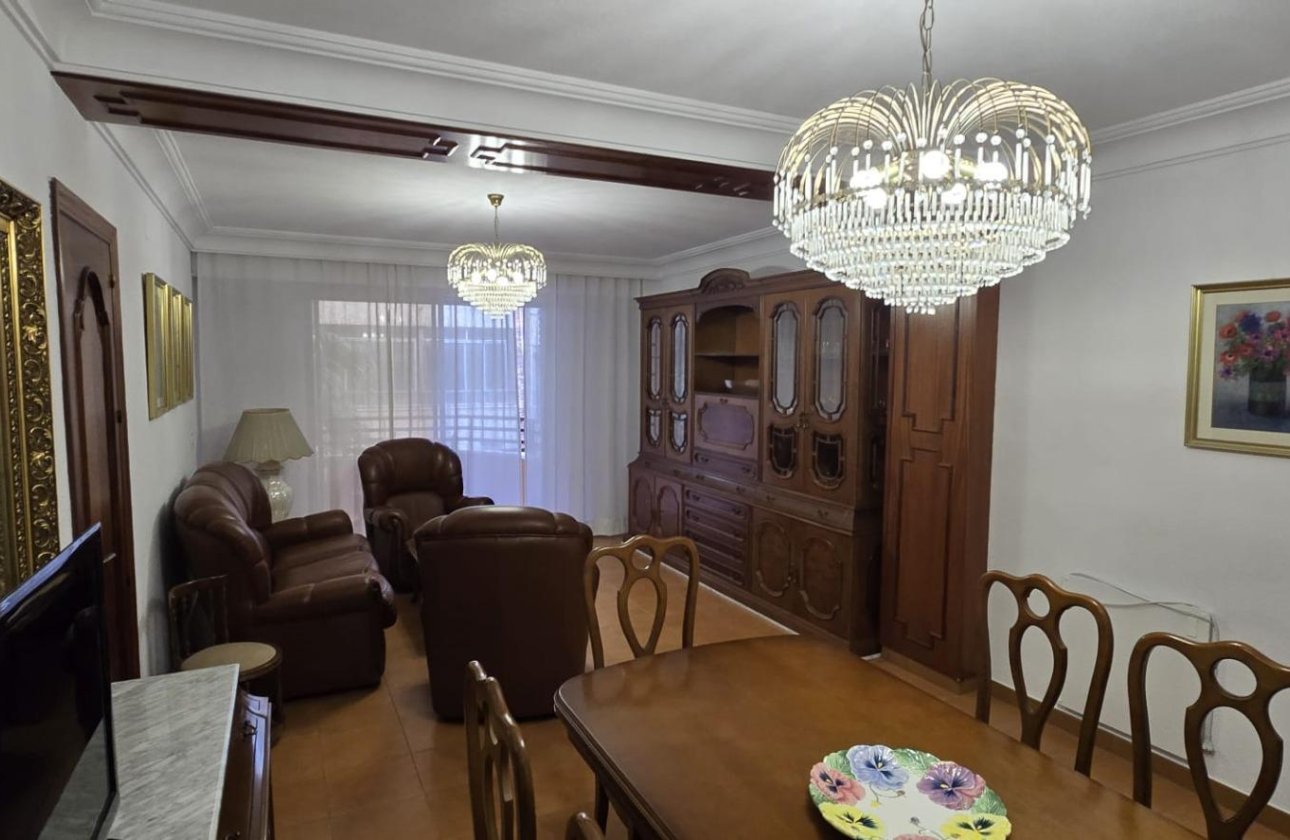 Revente - Appartement -
Torrevieja - Centro