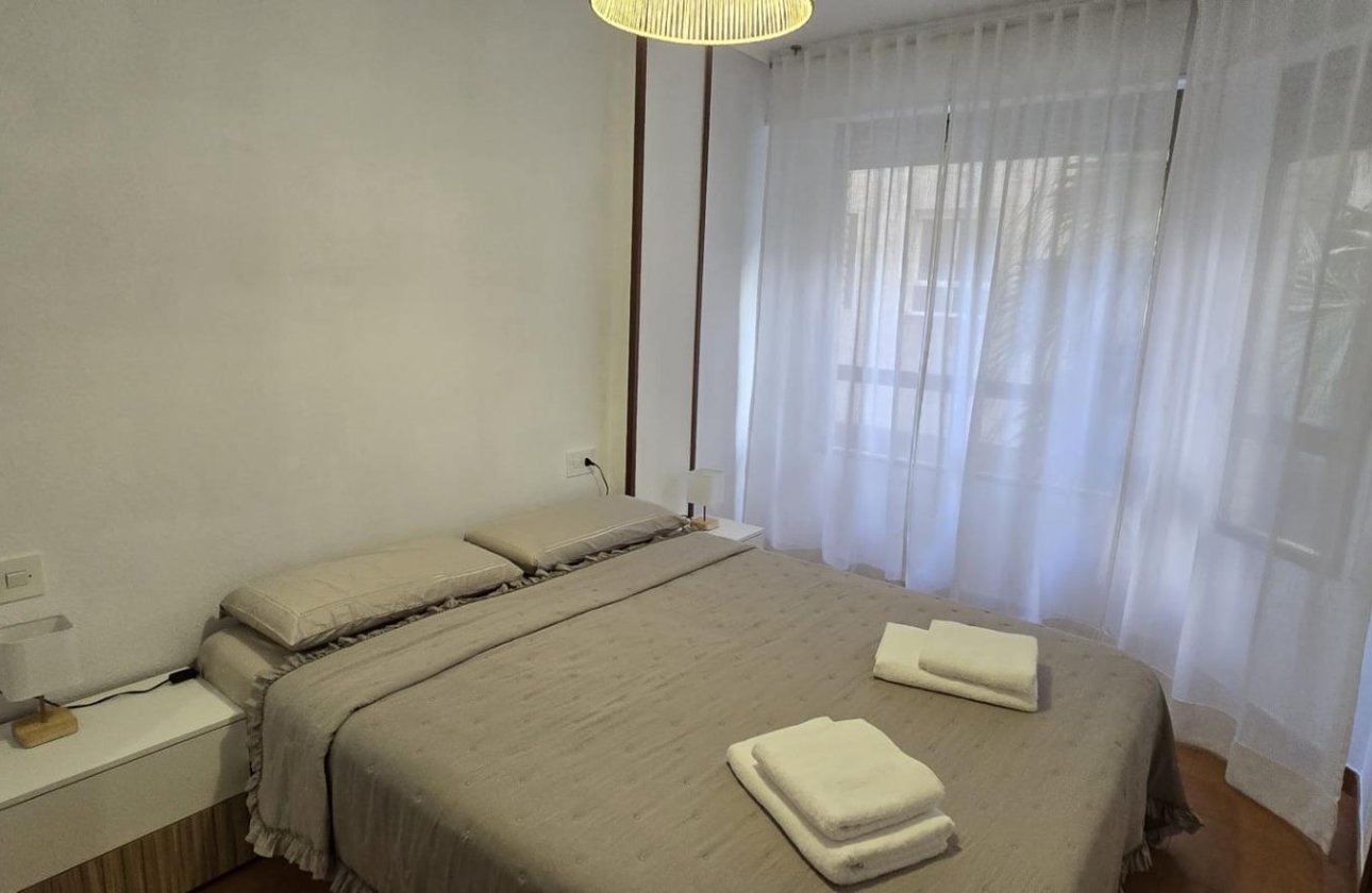Revente - Appartement -
Torrevieja - Centro