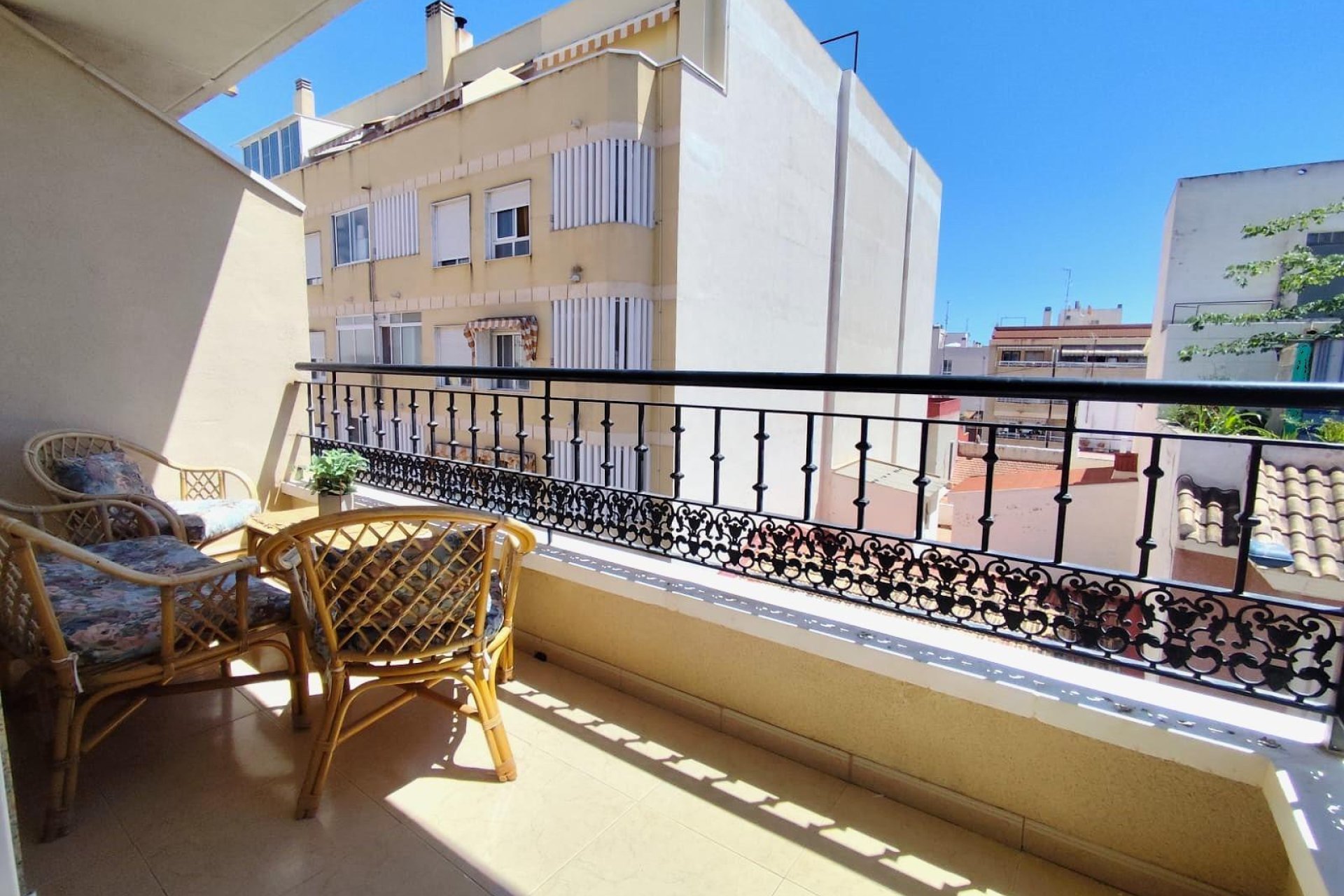 Revente - Appartement -
Torrevieja - Centro