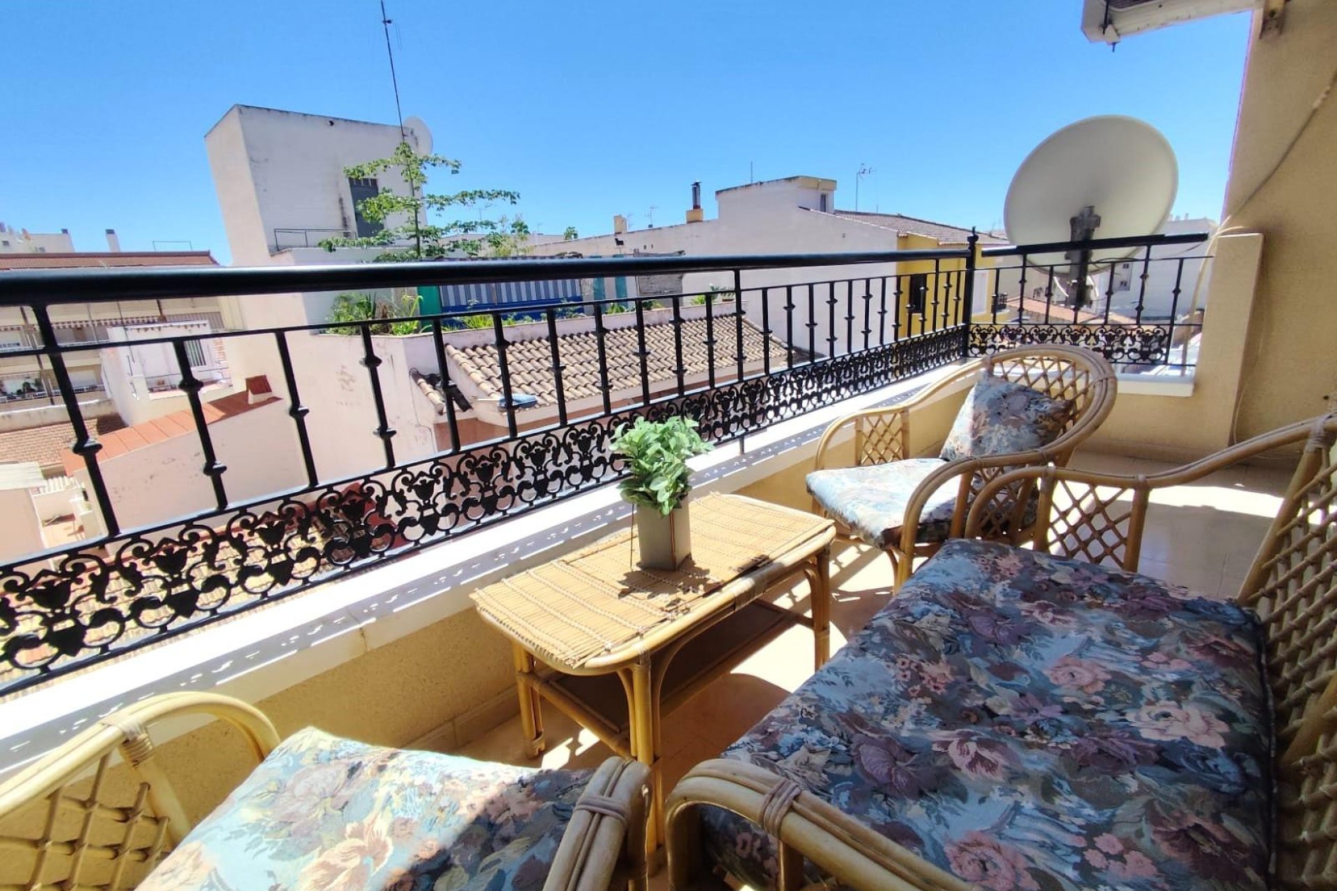 Revente - Appartement -
Torrevieja - Centro
