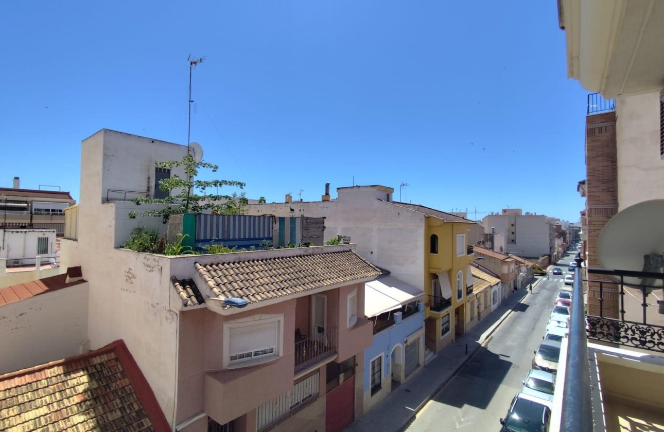 Revente - Appartement -
Torrevieja - Centro