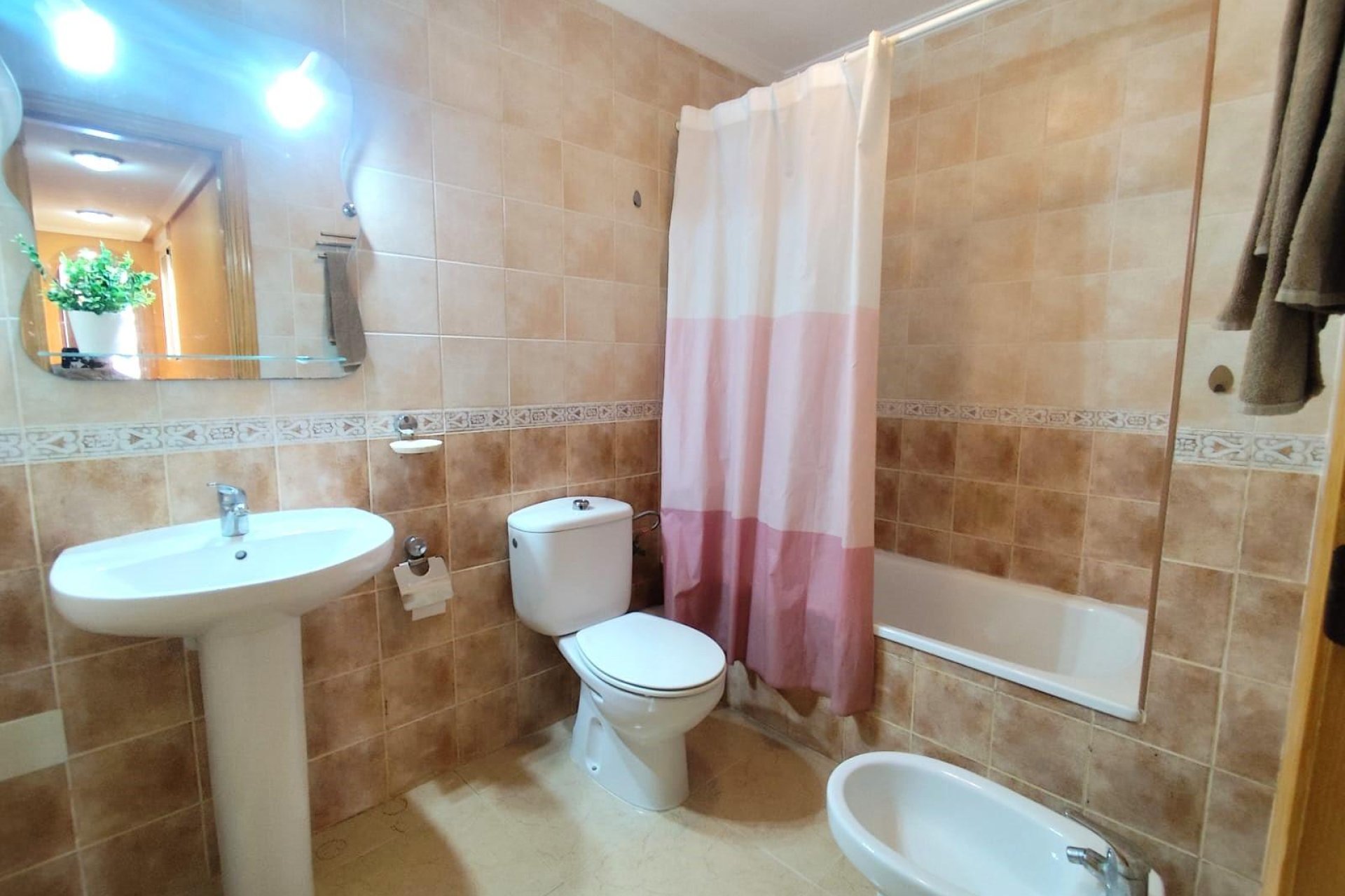 Revente - Appartement -
Torrevieja - Centro