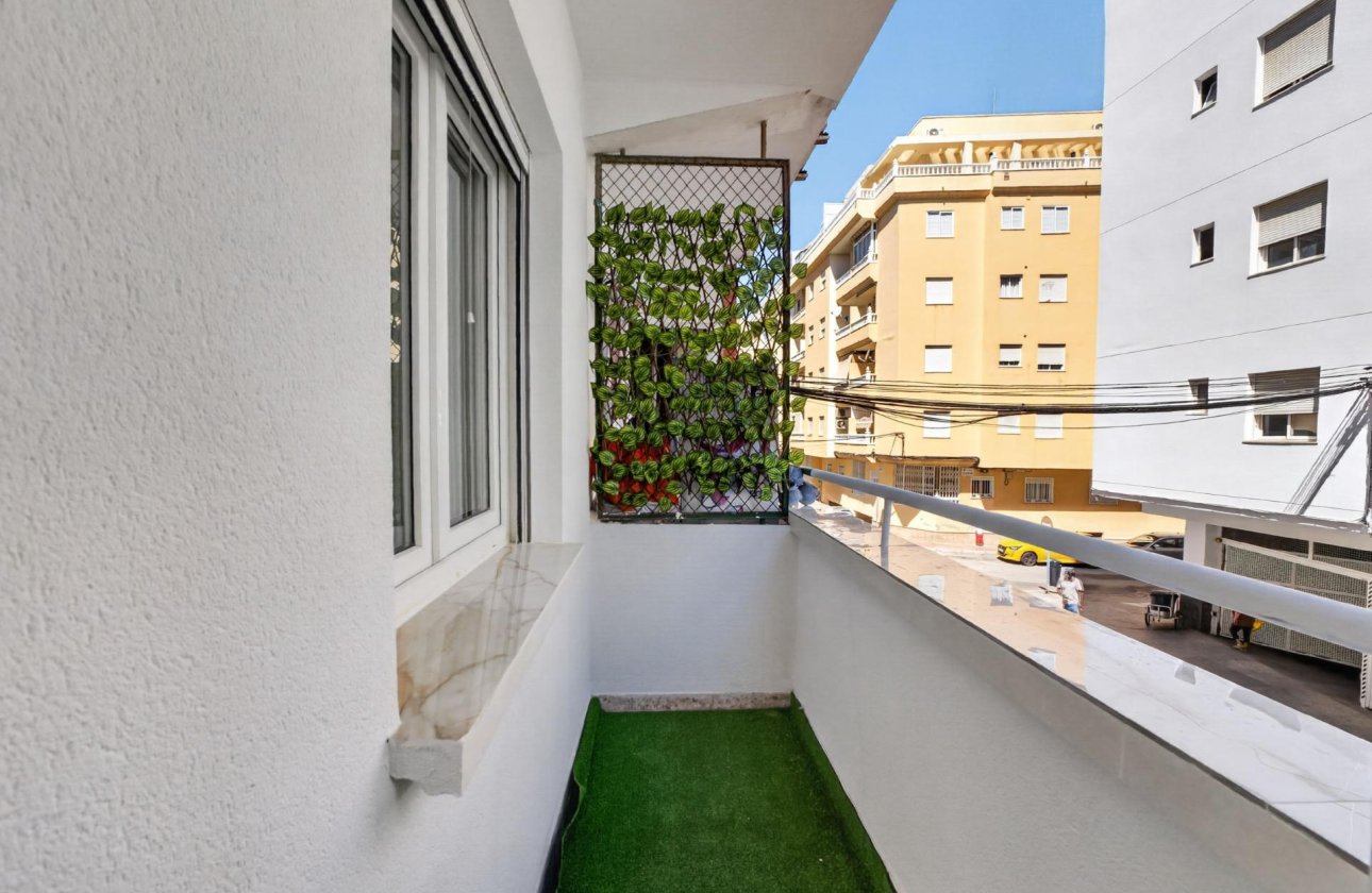 Revente - Appartement -
Torrevieja - Centro