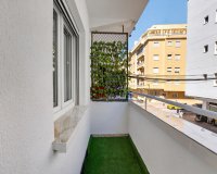 Revente - Appartement -
Torrevieja - Centro