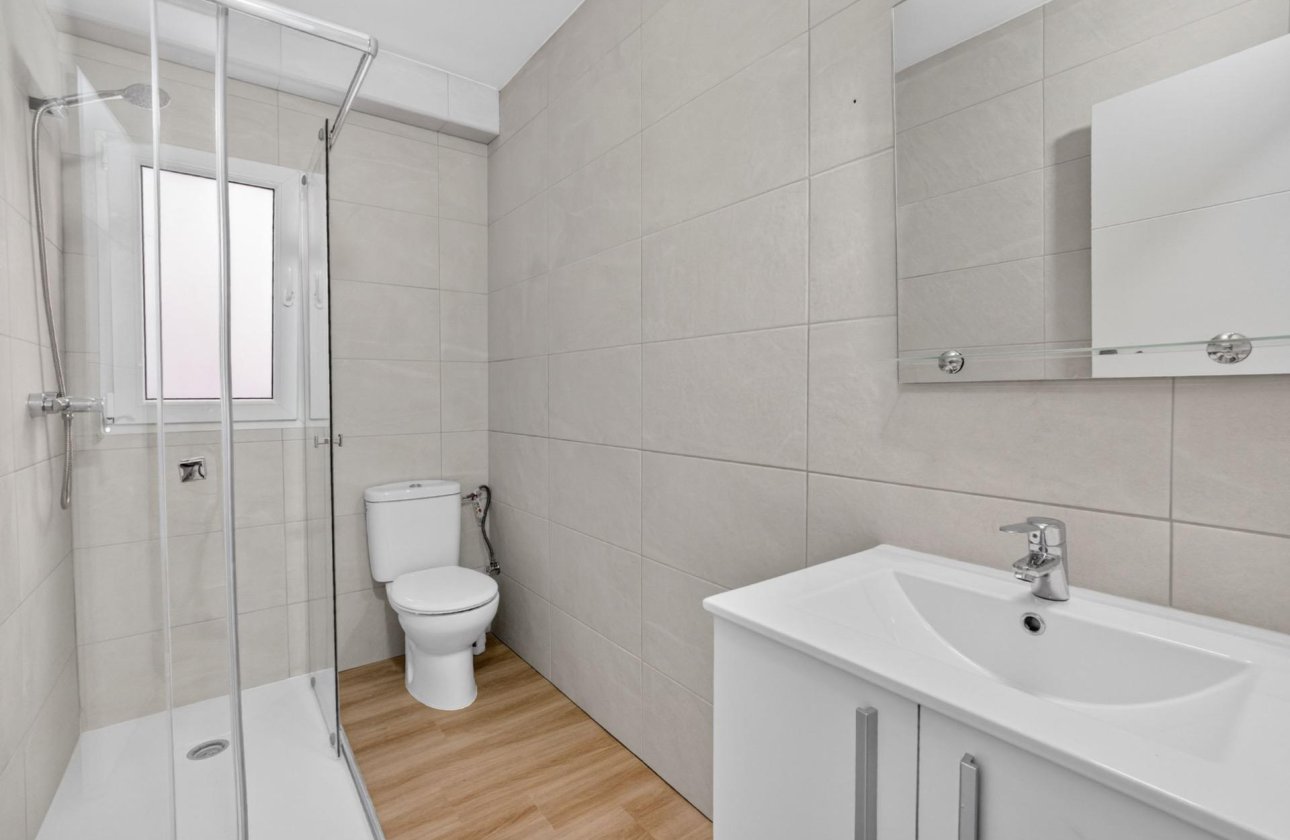 Revente - Appartement -
Torrevieja - Centro