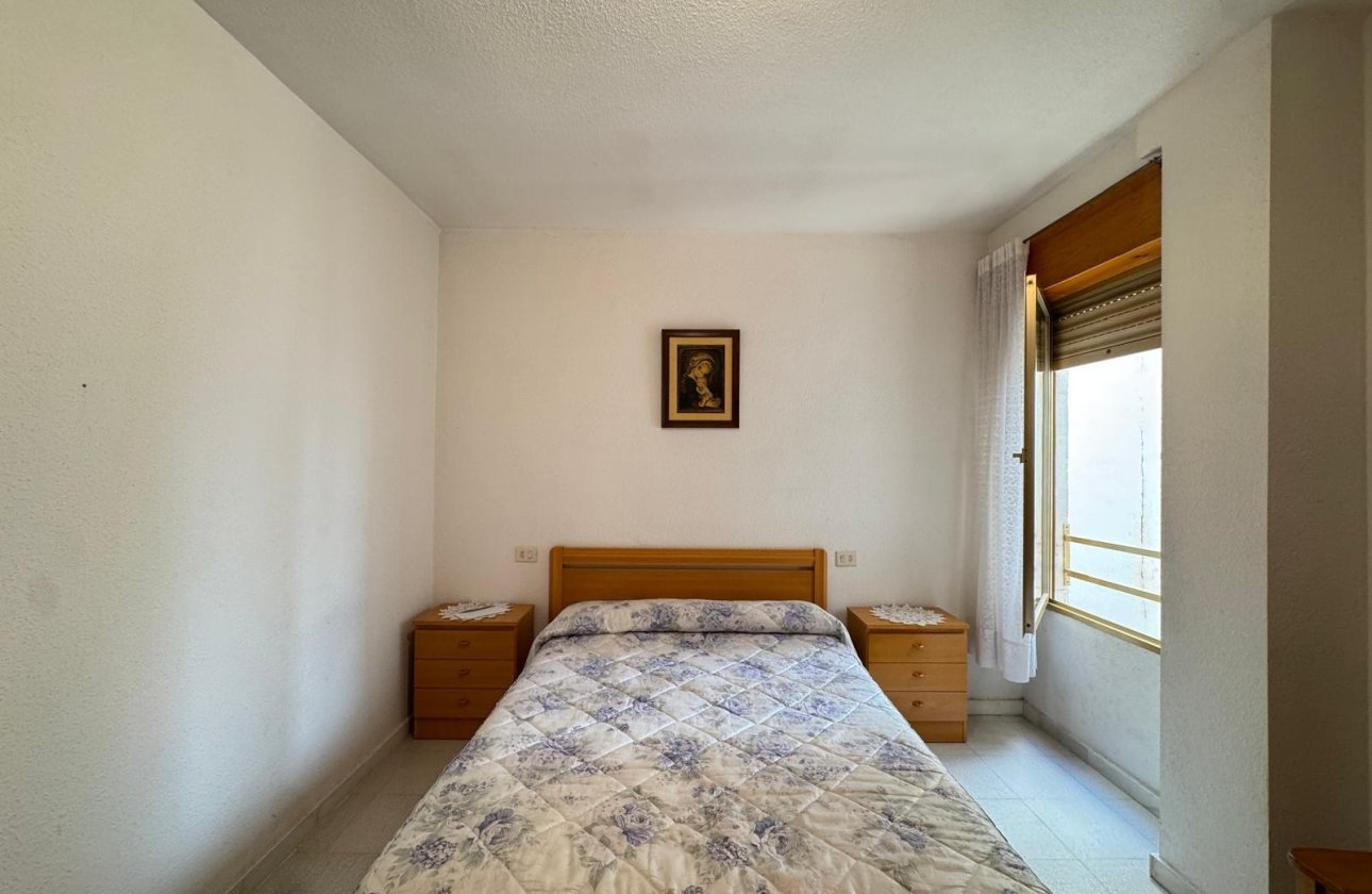 Revente - Appartement -
Torrevieja - Centro