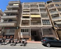Revente - Appartement -
Torrevieja - Centro