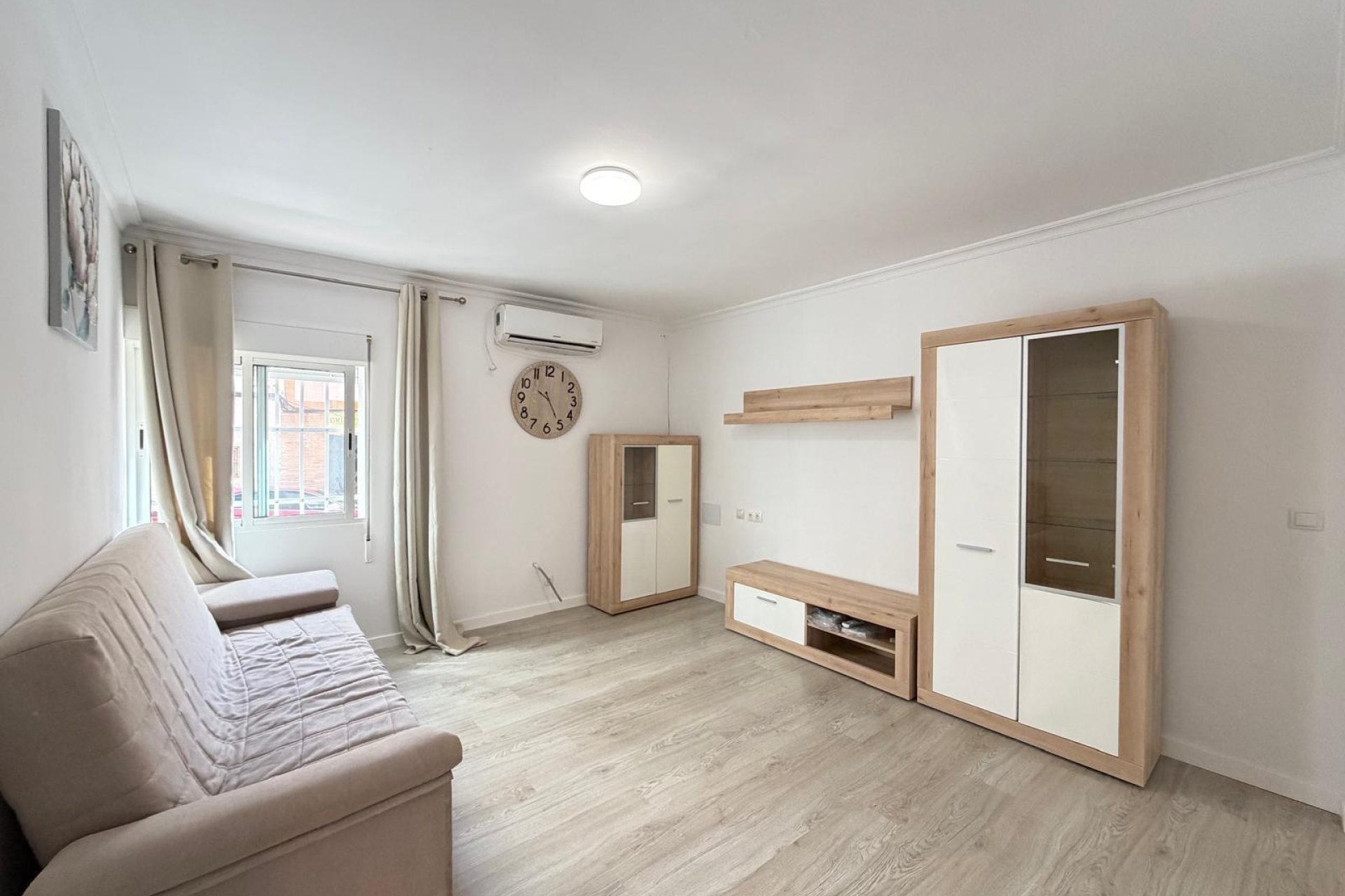 Revente - Appartement -
Torrevieja - Centro
