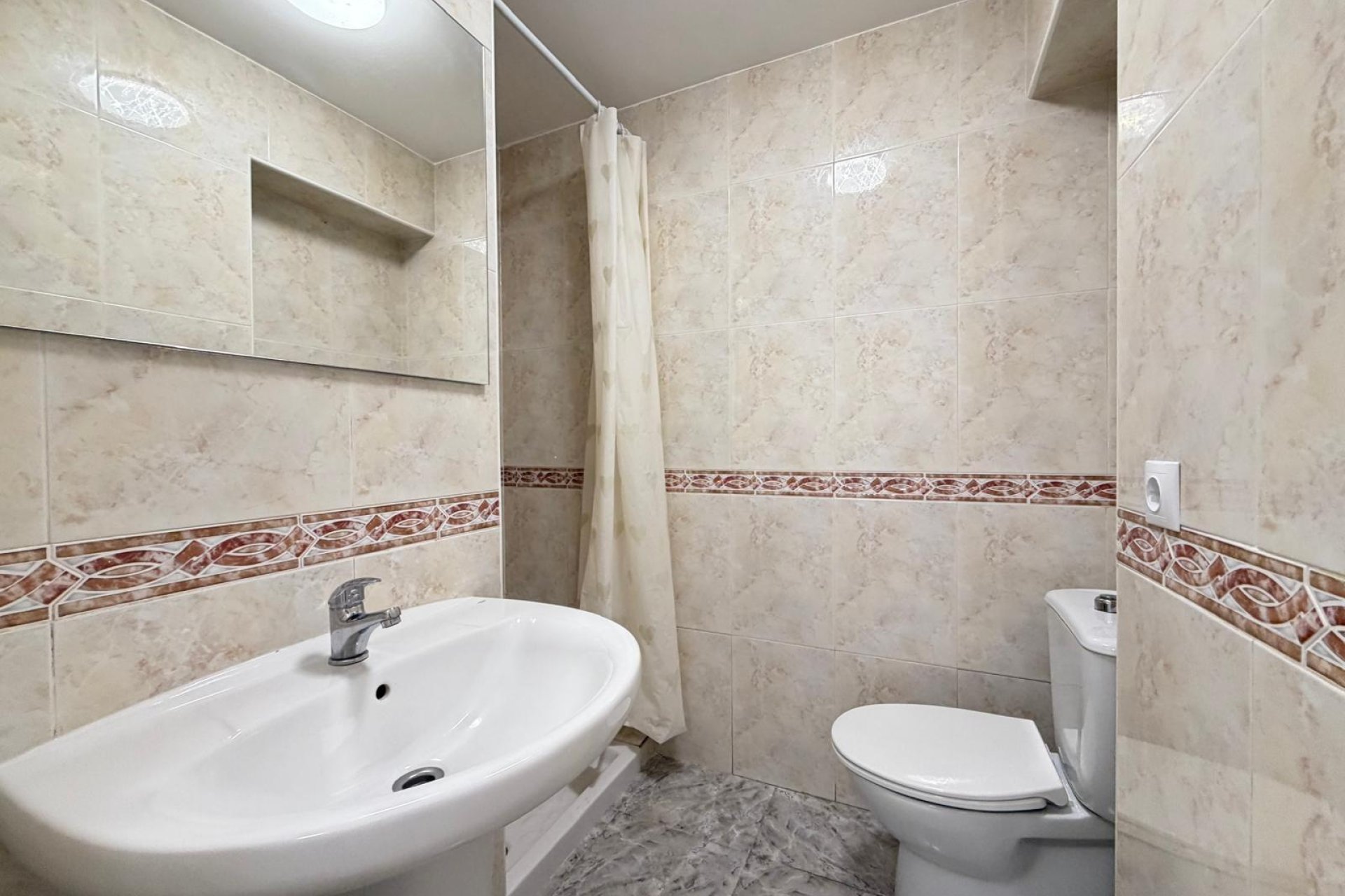 Revente - Appartement -
Torrevieja - Centro