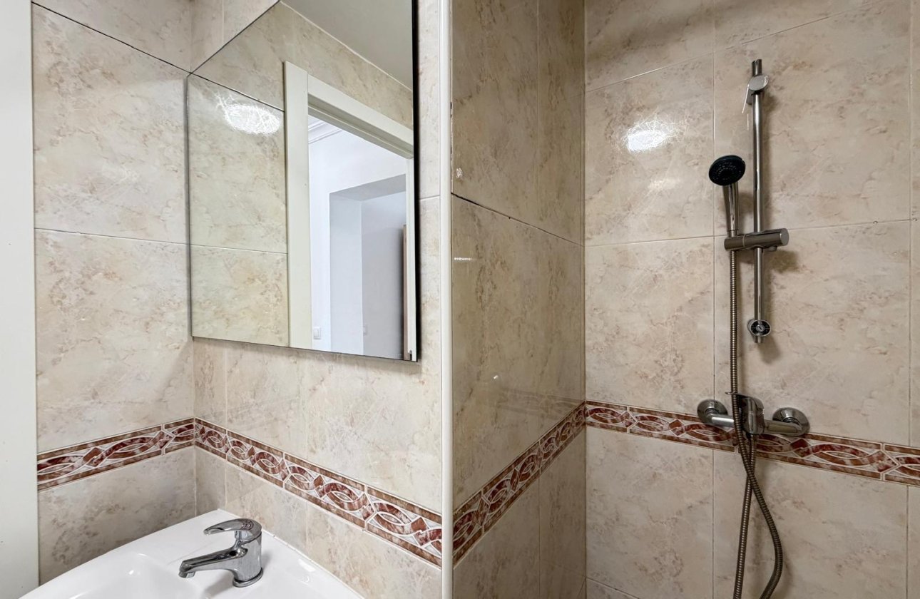 Revente - Appartement -
Torrevieja - Centro