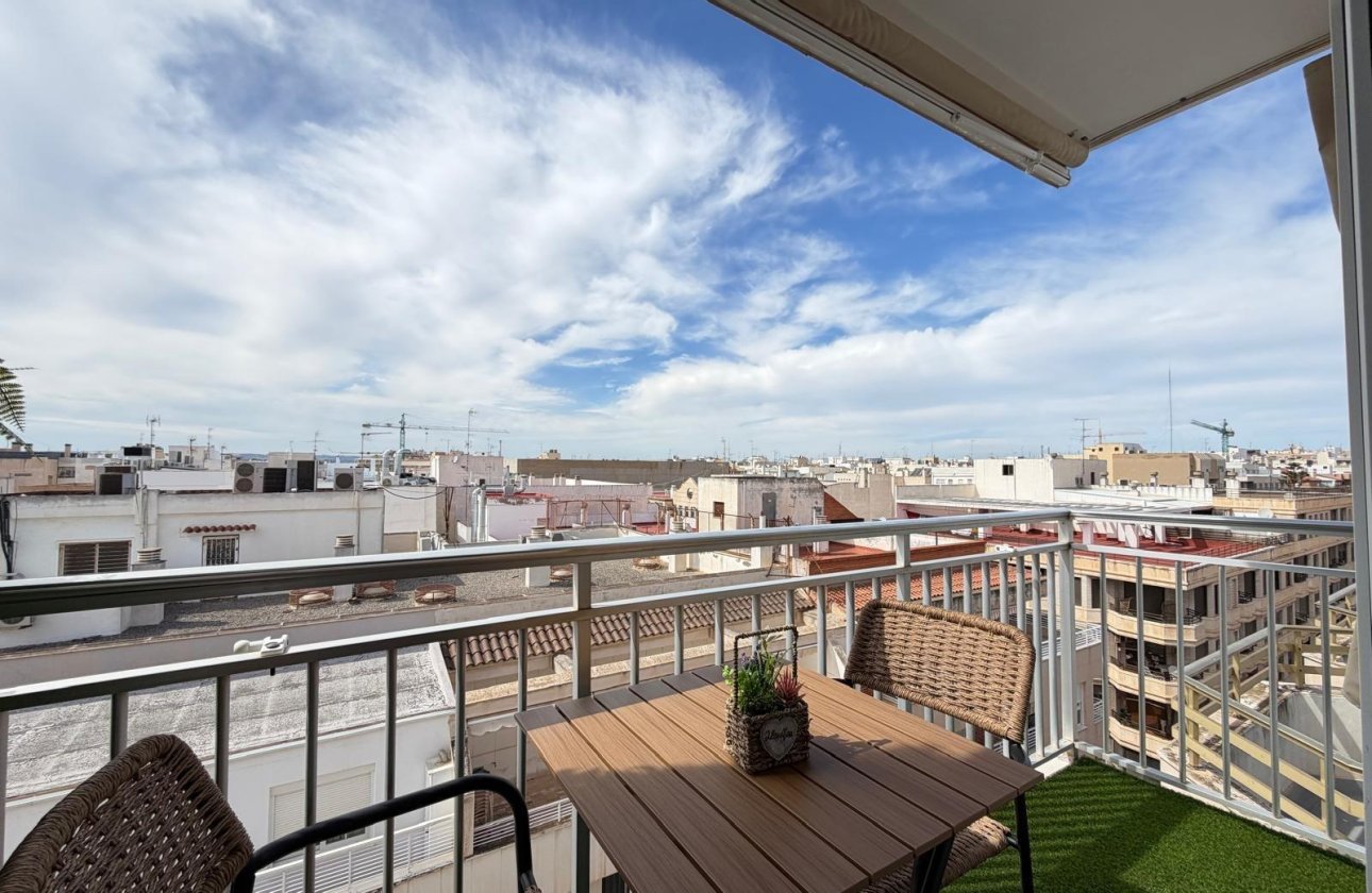 Revente - Appartement -
Torrevieja - Centro