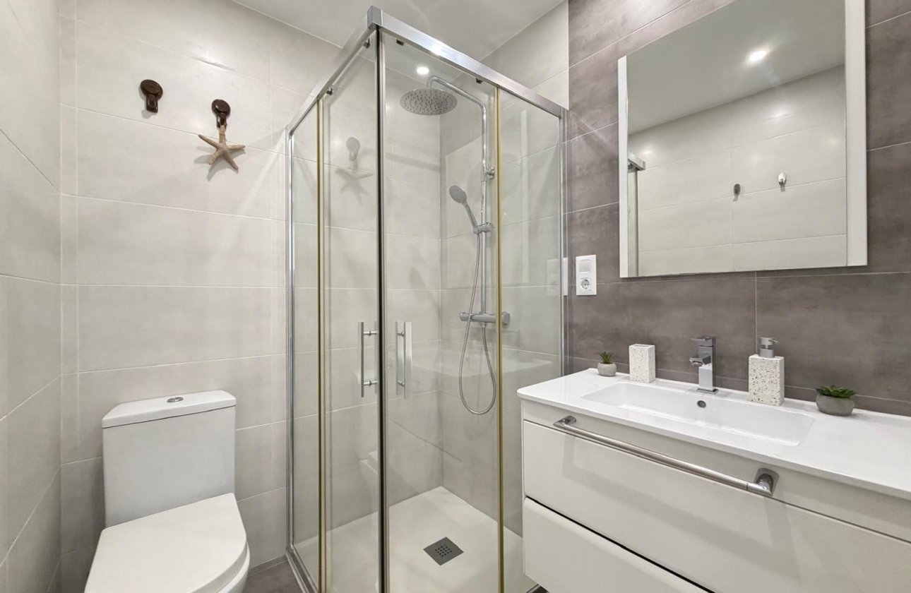 Revente - Appartement -
Torrevieja - Centro