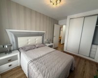 Revente - Appartement -
Torrevieja - Centro