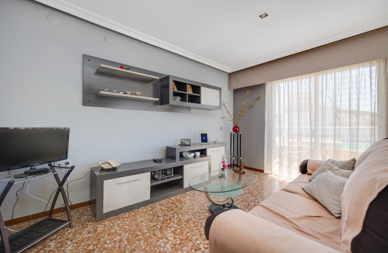 Revente - Appartement -
Torrevieja - Centro