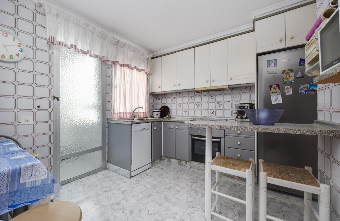 Revente - Appartement -
Torrevieja - Centro