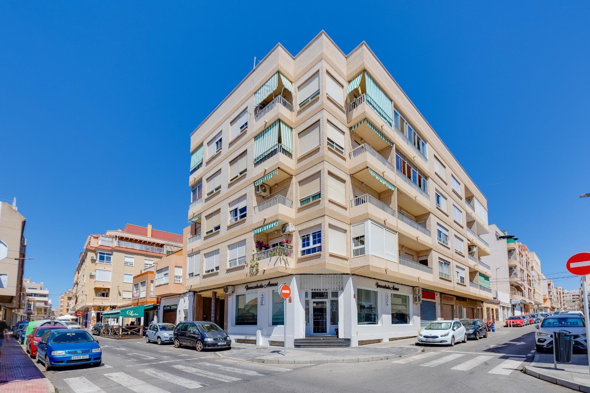 Revente - Appartement -
Torrevieja - Centro