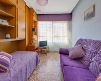 Revente - Appartement -
Torrevieja - Centro