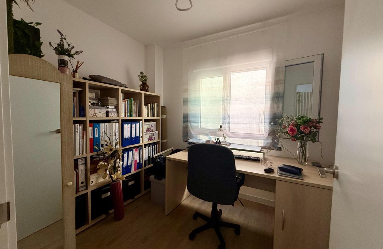 Revente - Appartement -
Torrevieja - Centro