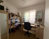 Revente - Appartement -
Torrevieja - Centro