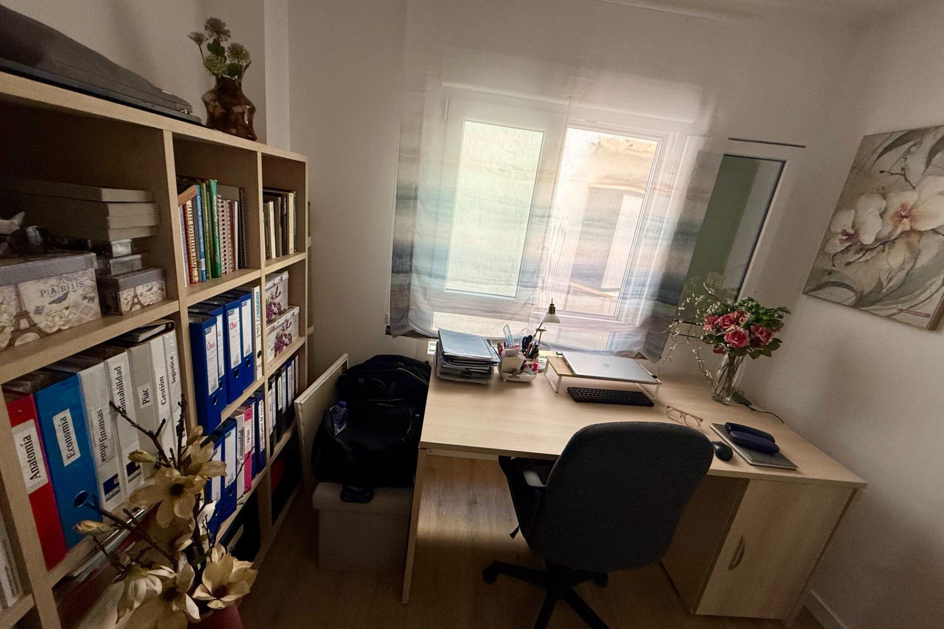 Revente - Appartement -
Torrevieja - Centro