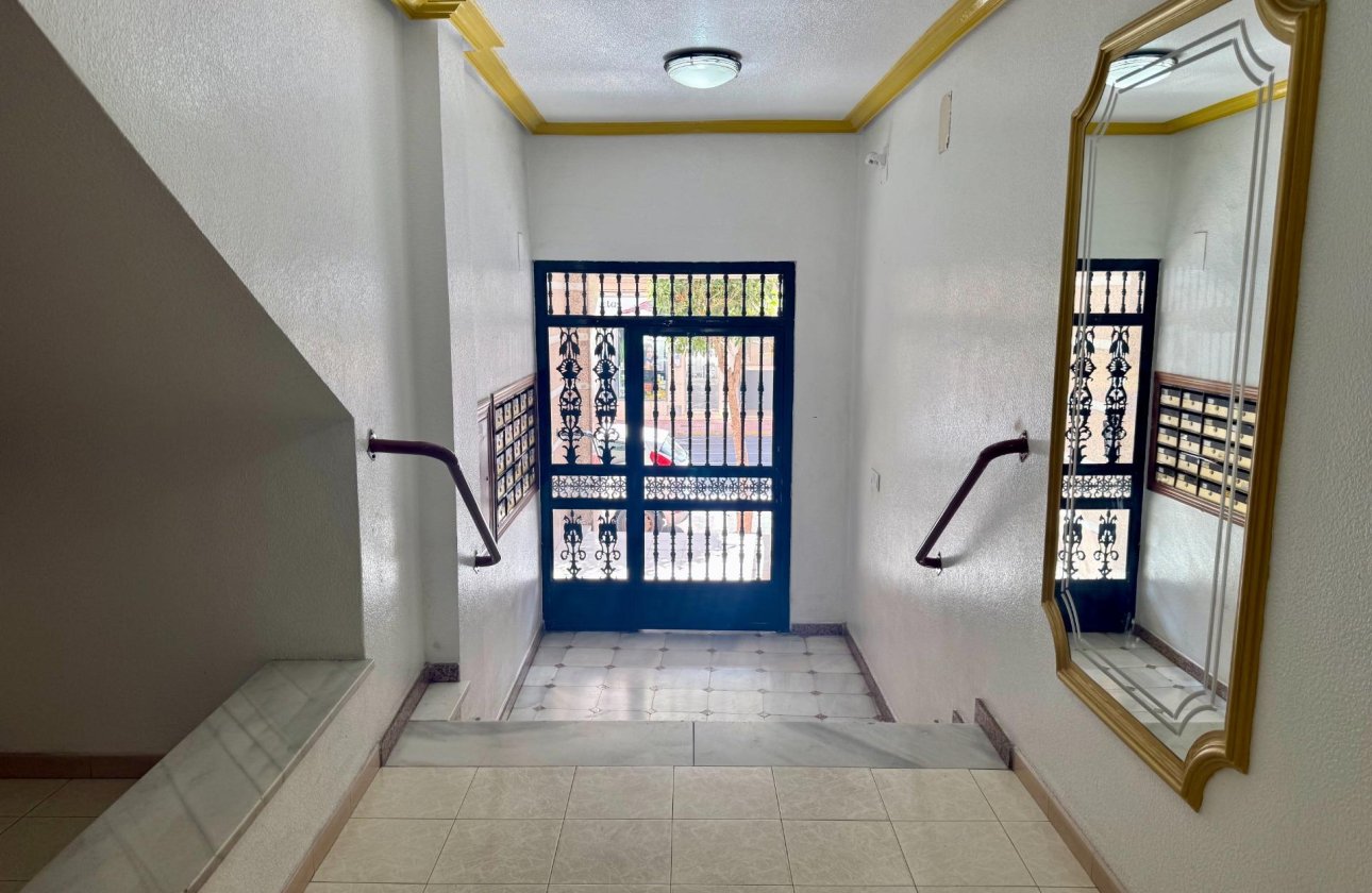 Revente - Appartement -
Torrevieja - Centro
