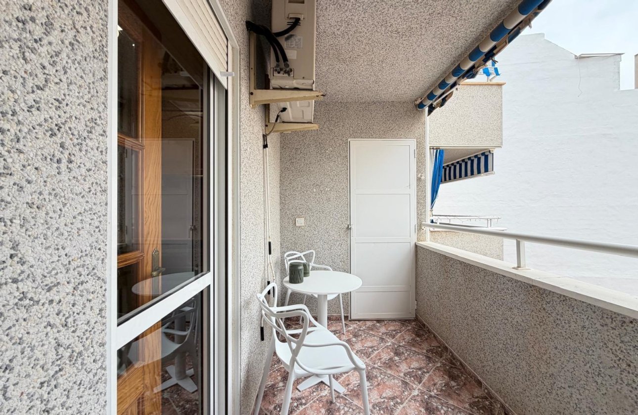 Revente - Appartement -
Torrevieja - Centro