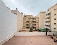 Revente - Appartement -
Torrevieja - Centro