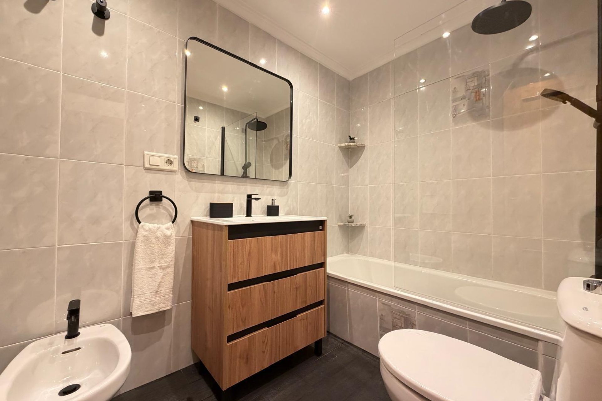 Revente - Appartement -
Torrevieja - Centro