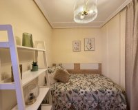 Revente - Appartement -
Torrevieja - Centro