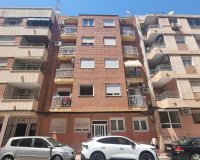 Revente - Appartement -
Torrevieja - Centro