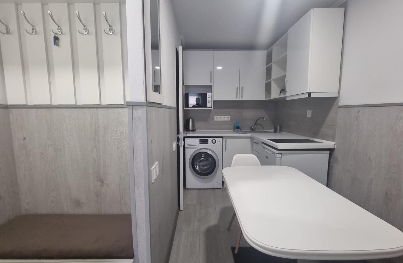 Revente - Appartement -
Torrevieja - Centro