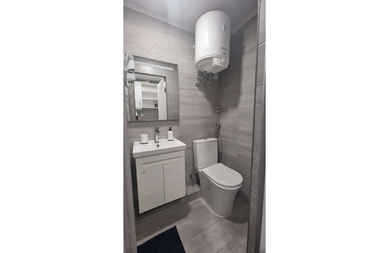 Revente - Appartement -
Torrevieja - Centro