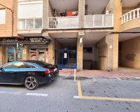 Revente - Appartement -
Torrevieja - Centro
