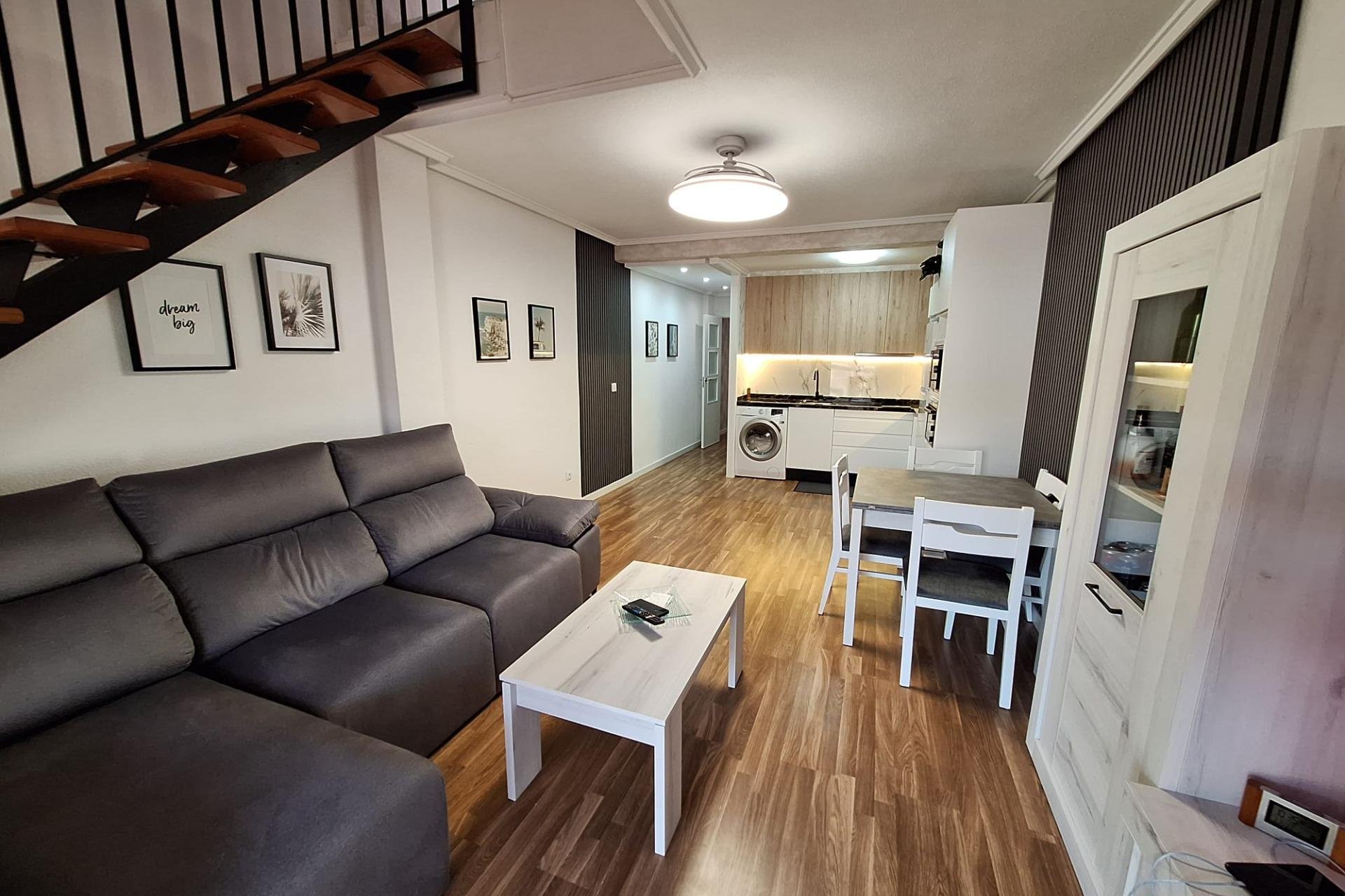 Revente - Appartement -
Torrevieja - Centro