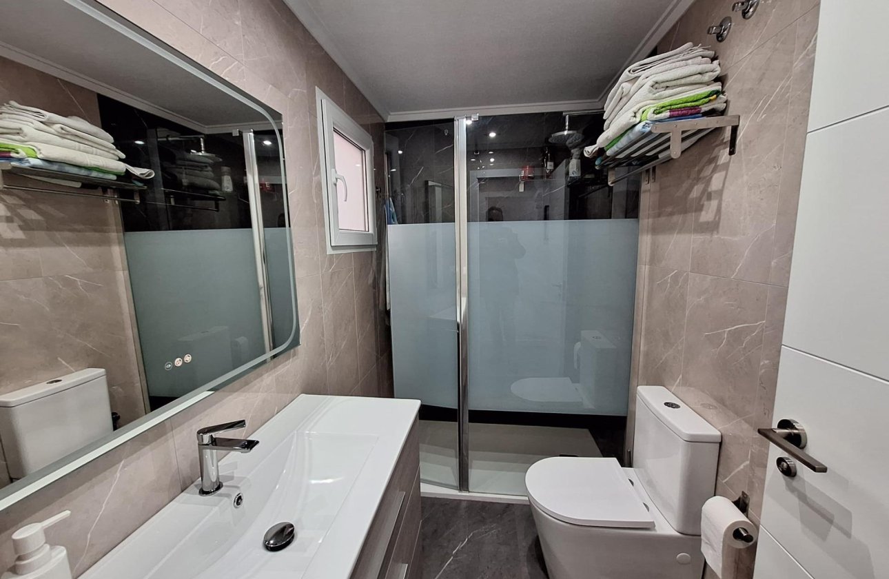 Revente - Appartement -
Torrevieja - Centro