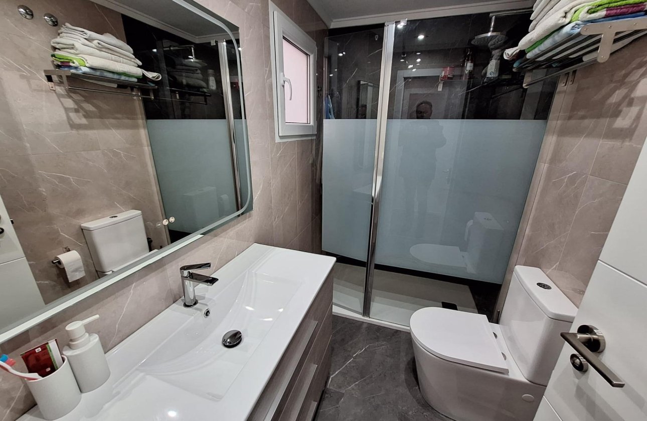 Revente - Appartement -
Torrevieja - Centro
