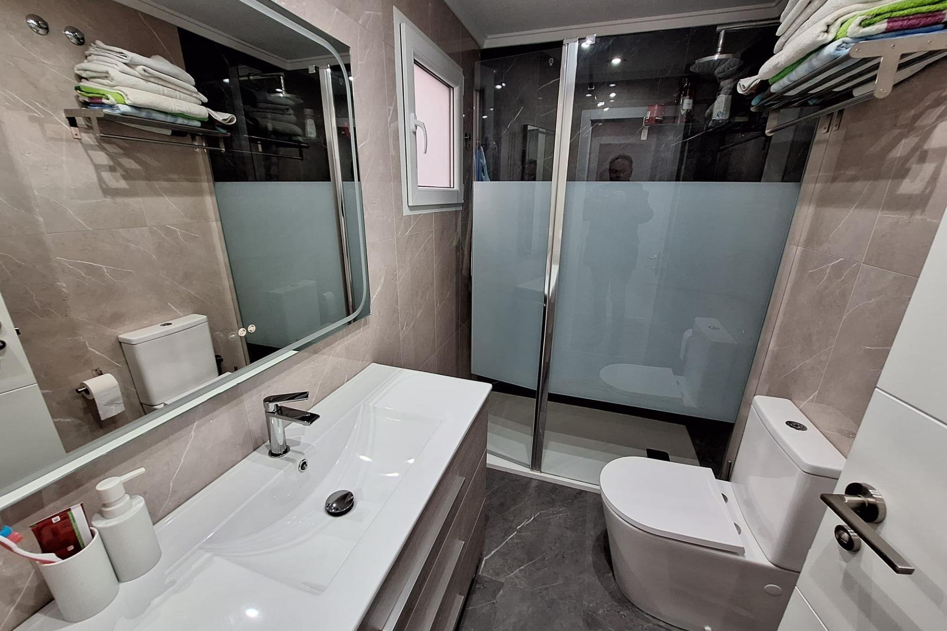 Revente - Appartement -
Torrevieja - Centro