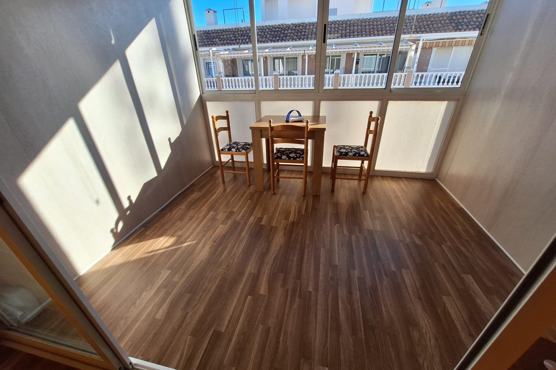 Revente - Appartement -
Torrevieja - Centro