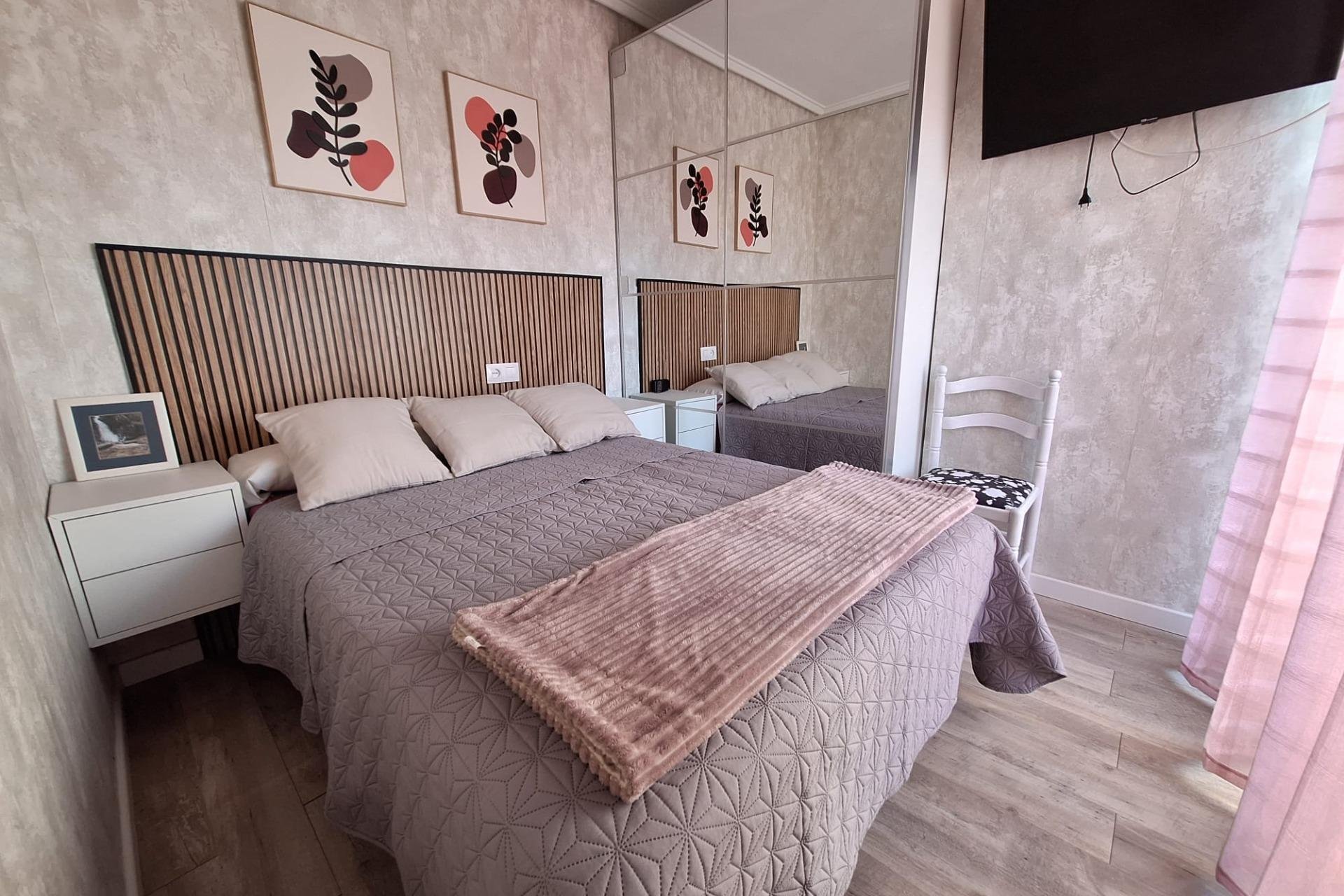 Revente - Appartement -
Torrevieja - Centro