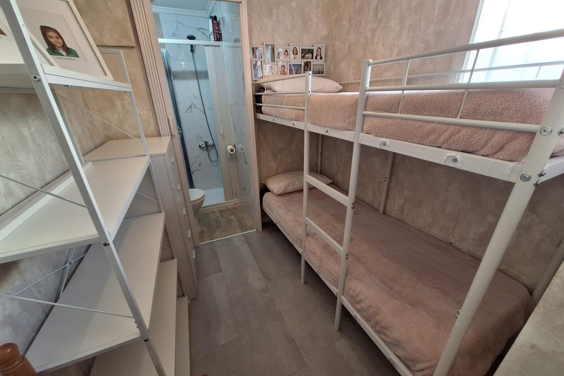 Revente - Appartement -
Torrevieja - Centro