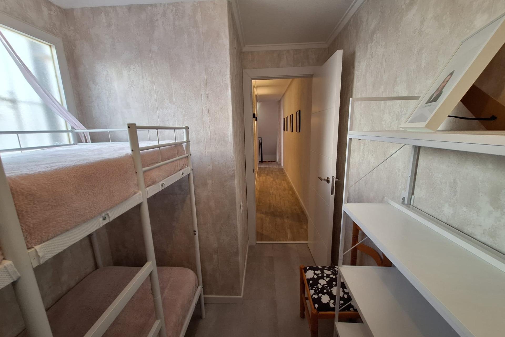 Revente - Appartement -
Torrevieja - Centro