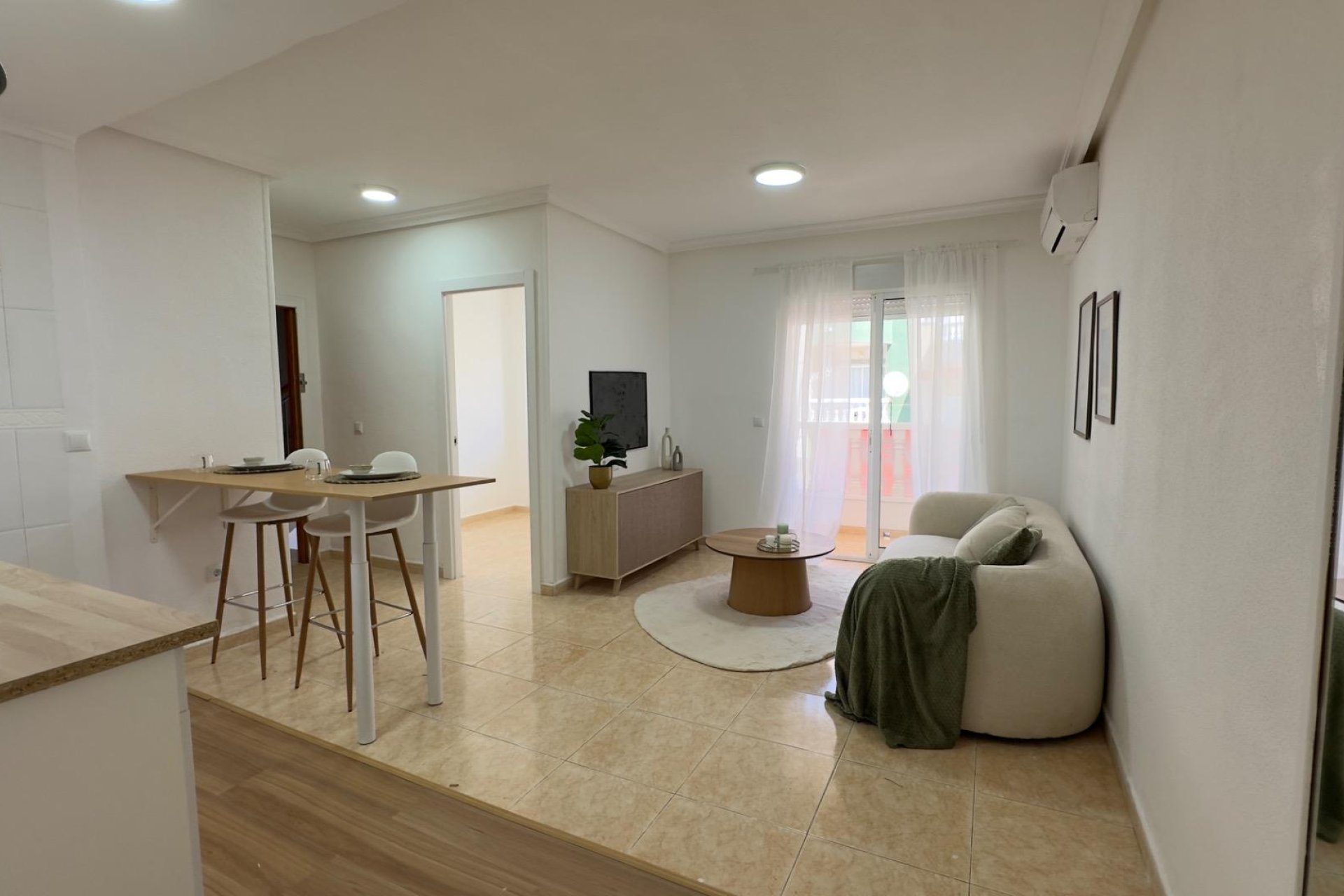 Revente - Appartement -
Torrevieja - Centro
