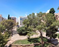 Revente - Appartement -
Torrevieja - Centro