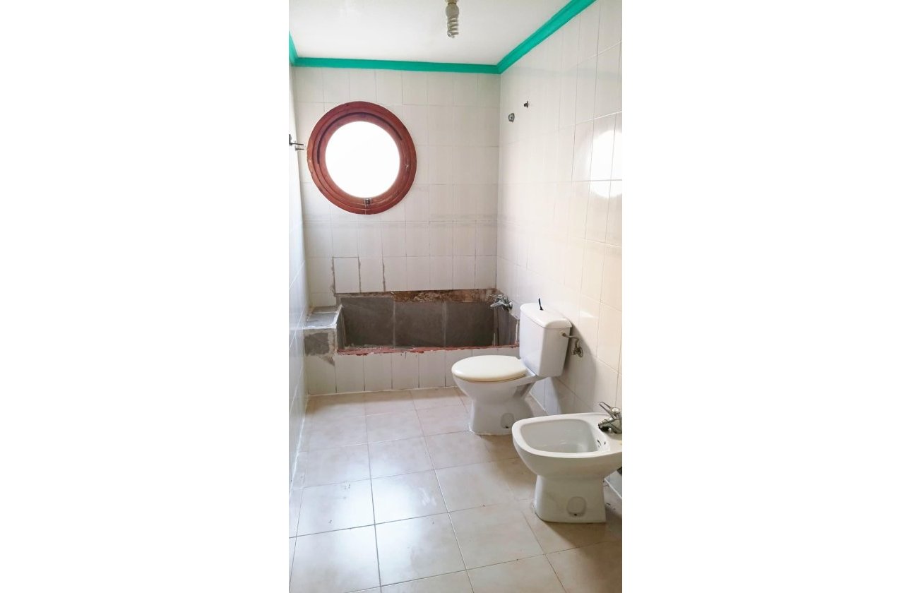 Revente - Appartement -
Torrevieja - Centro