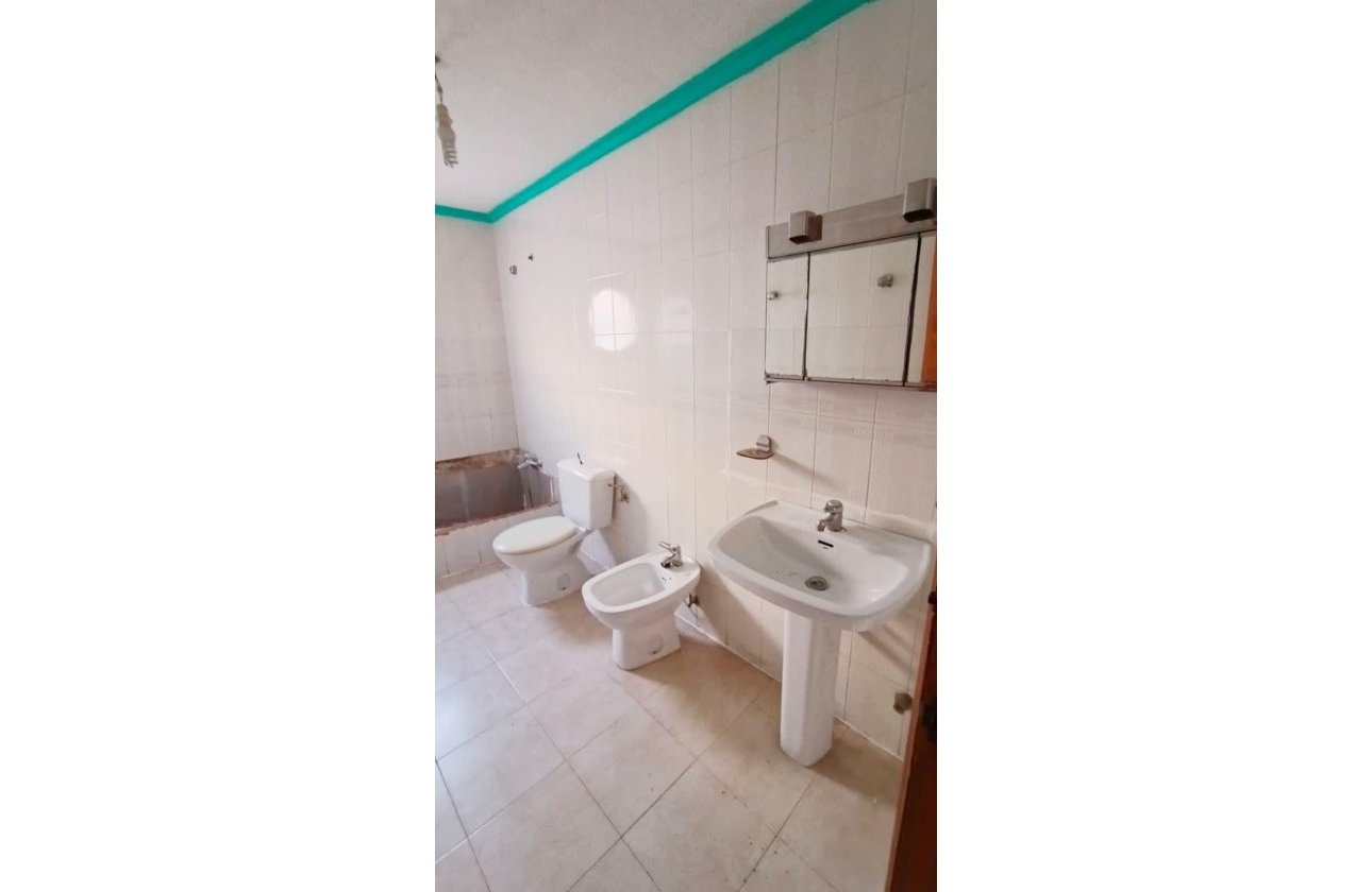 Revente - Appartement -
Torrevieja - Centro
